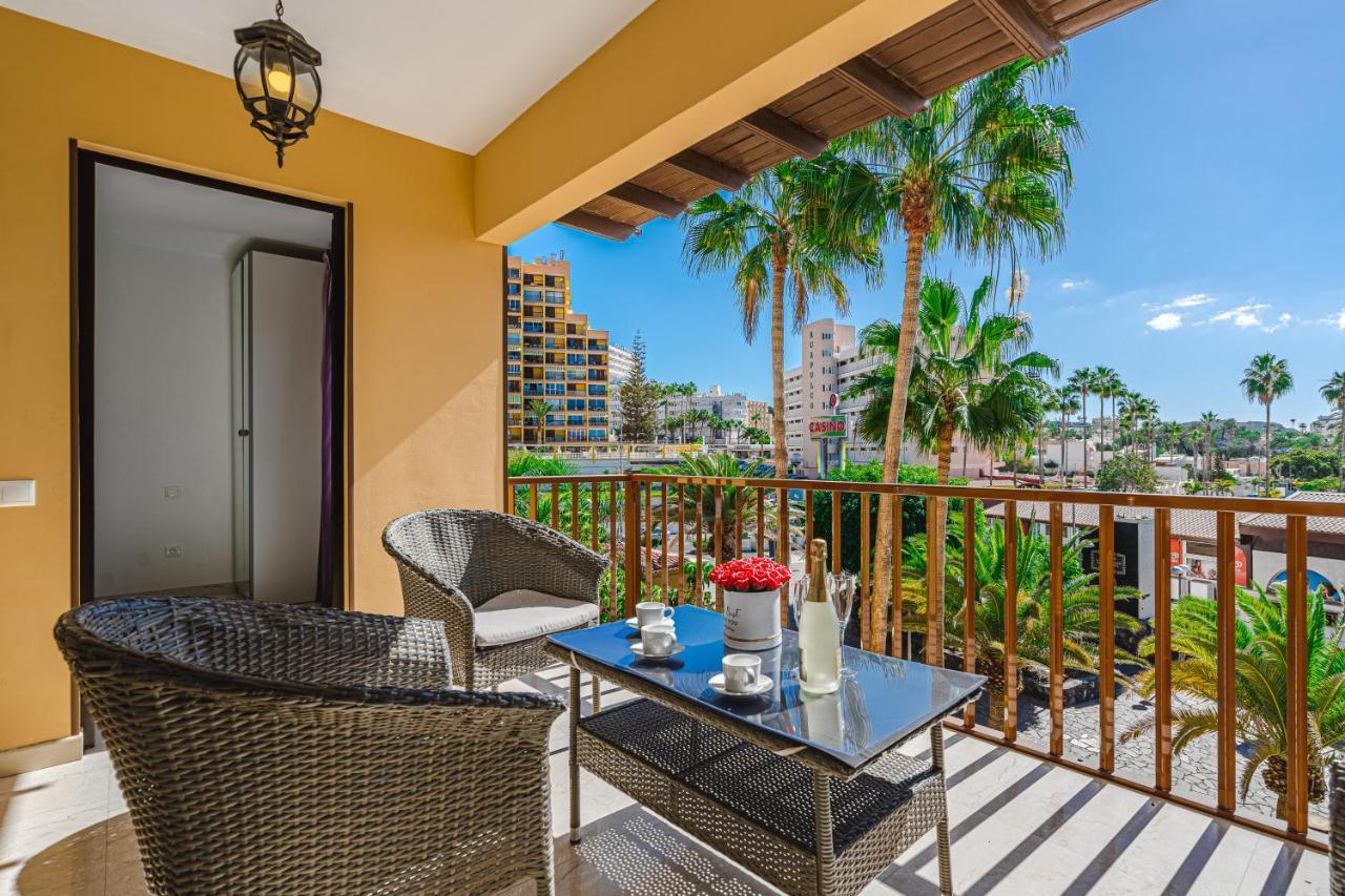Amazing 3 Bedroom Apartment On The First Line Of The Best Las Americas Beach, Air Conditioner And Terrace Ocean View Playa de las Américas Eksteriør billede