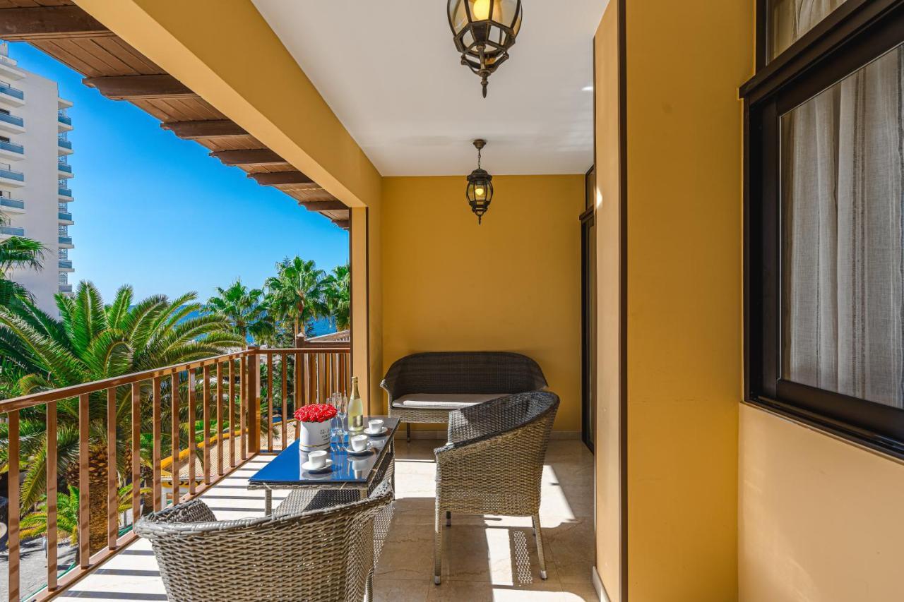 Amazing 3 Bedroom Apartment On The First Line Of The Best Las Americas Beach, Air Conditioner And Terrace Ocean View Playa de las Américas Eksteriør billede
